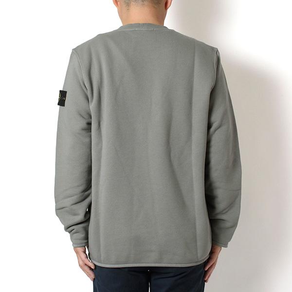 STONE ISLAND（ストーン アイランド） 25AWモデル バッジワッペン付き