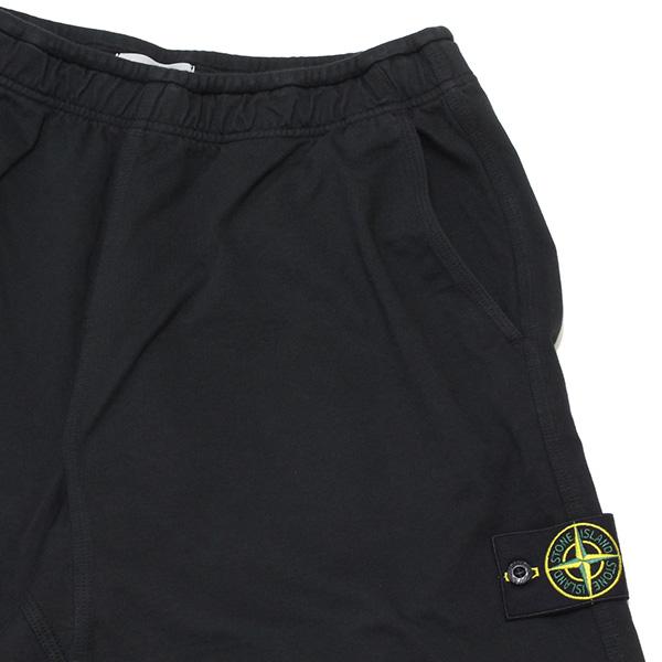 STONE ISLAND（ストーン アイランド） 26SSモデル バッジワッペン付き