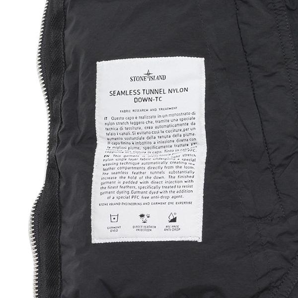 STONE ISLAND（ストーン アイランド） 25AWモデル バッジワッペン付き 