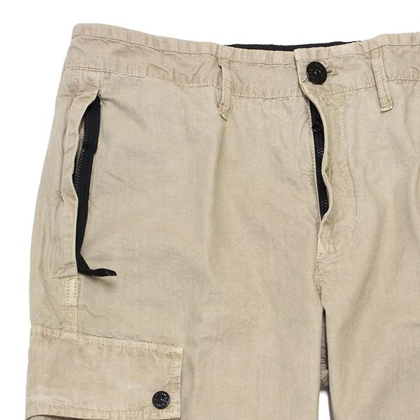 STONE ISLAND（ストーン アイランド） 26SSモデル バッジワッペン付き