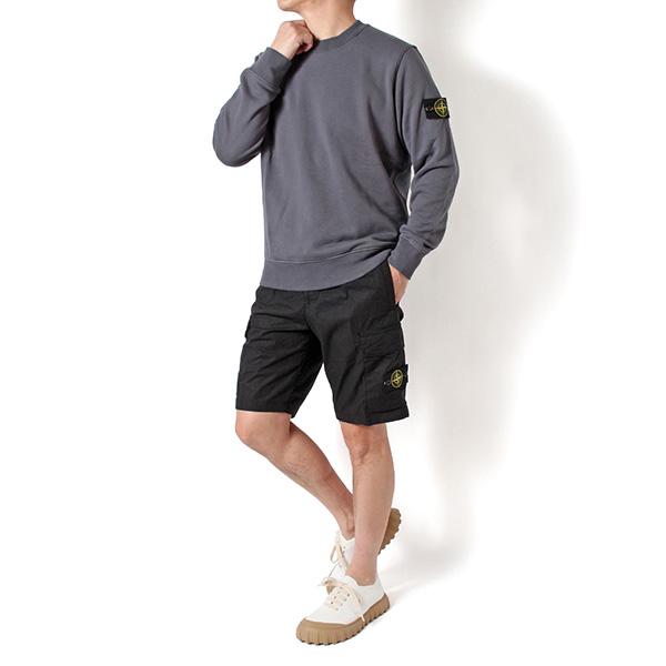 STONE ISLAND（ストーン アイランド） 26SSモデル バッジワッペン付き