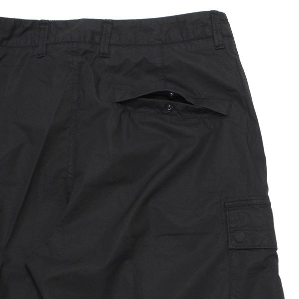 STONE ISLAND（ストーン アイランド） 26SSモデル バッジワッペン付き