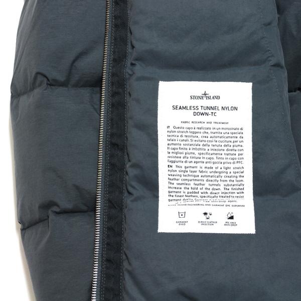 STONE ISLAND ストーンアイランド ワッペン付き ダウン STONE ISLAND ストーンアイランド ワッペン付き ダウン