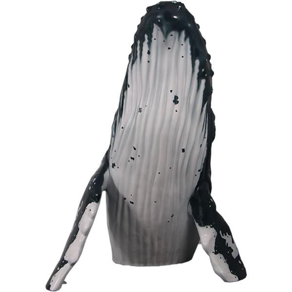 海面から飛び出した ザトウ クジラ（鯨）・ビッグフィギュア