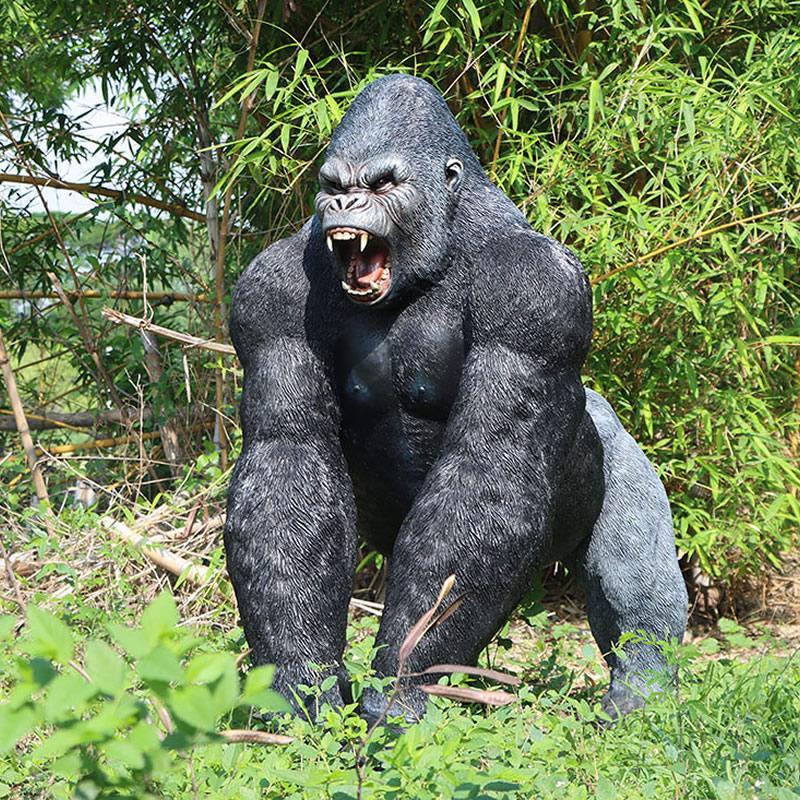 アニマルビッグ【怒るゴリラ（高さ156cm）】（等身大フィギュア