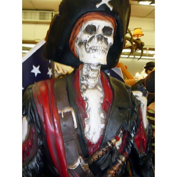 スケルトンパイレーツ（ガイコツ海賊）・上半身大フィギュア