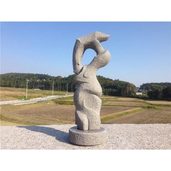 作品名「過ぎていった風」 大場正人制作の県展受賞作品！石の抽象彫刻