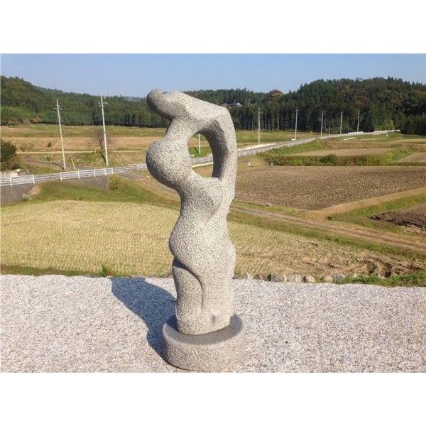 作品名「過ぎていった風」 大場正人制作の県展受賞作品！石の抽象彫刻