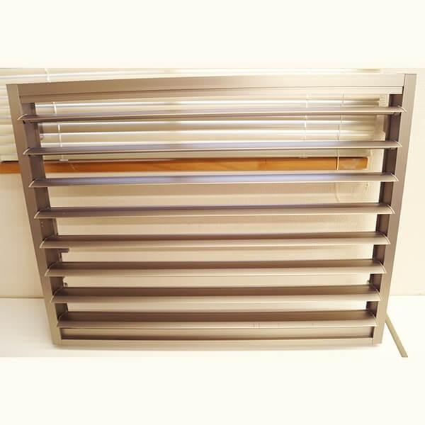 面格子 目隠し可動ルーバー 壁付 引き違い窓用 W1744 H1000mm Lixil Tostem リクシル トステム アルミサッシ 窓 引違い 後付け 取り付け リフォーム Diy Mkr リフォームおたすけdiy 通販 Yahoo ショッピング