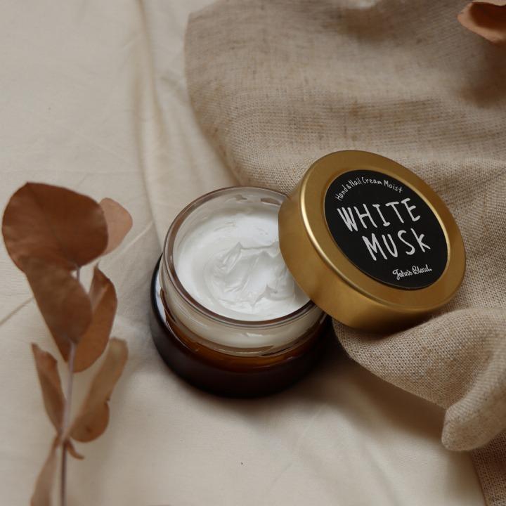 ジョンズブレンド ハンド＆ネイルクリーム モイスト ホワイトムスク