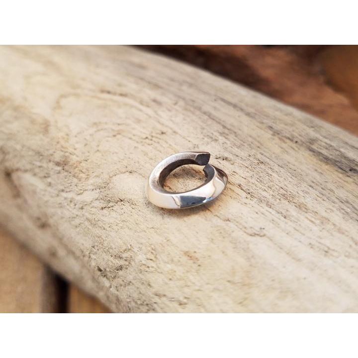 線径3.0mm内径6.5mm】svp-18 シルバー925 刻印無し 山切り丸カン 1個