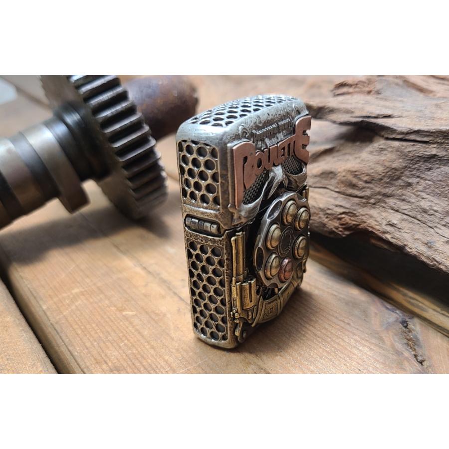 希少 ZIPPO ジッポ リボルバーデザイン 拳銃モチーフ 希少 ZIPPO ジッポ リボルバーデザイン 拳銃モチーフ