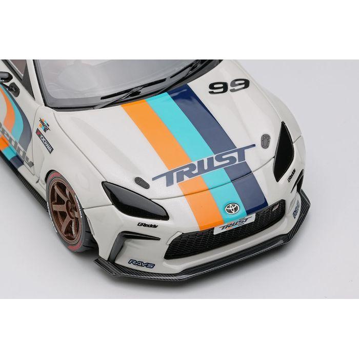 1/43 トラスト グレッディ GR86 ターボ 東京オートサロン2023 クリスタルホワイトパール メイクアップ EM664の画像