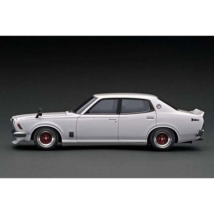 1/18 Nissan Bluebird U 2000GTX (G610) White 1/18「L20型」エンジン