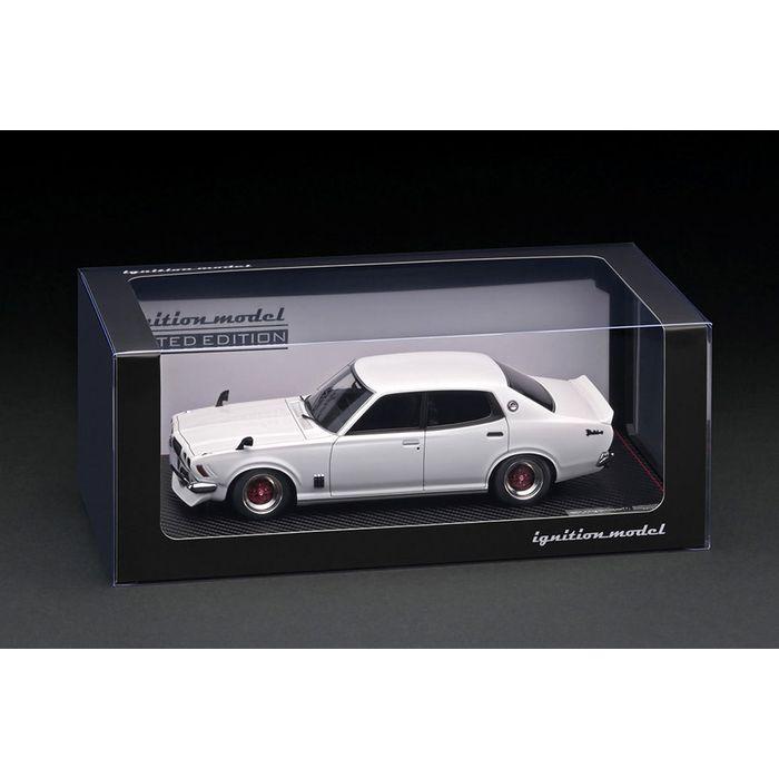 1/18 Nissan Bluebird U 2000GTX (G610) White 1/18「L20型」エンジン