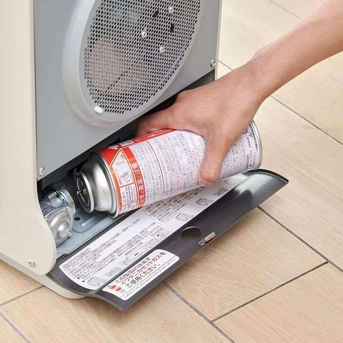 即日出荷 カセットガスファンヒーター 風暖  Iwatani コードレスファンヒーター 電池 電源不要 メタリックグレー 岩谷 CB-GFH-5の画像