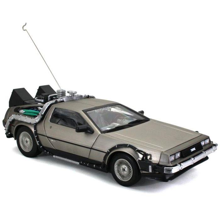 Sun Star 1/18 デロリアン BACK TO THE FUTURE Part 1 DMC-12 模型