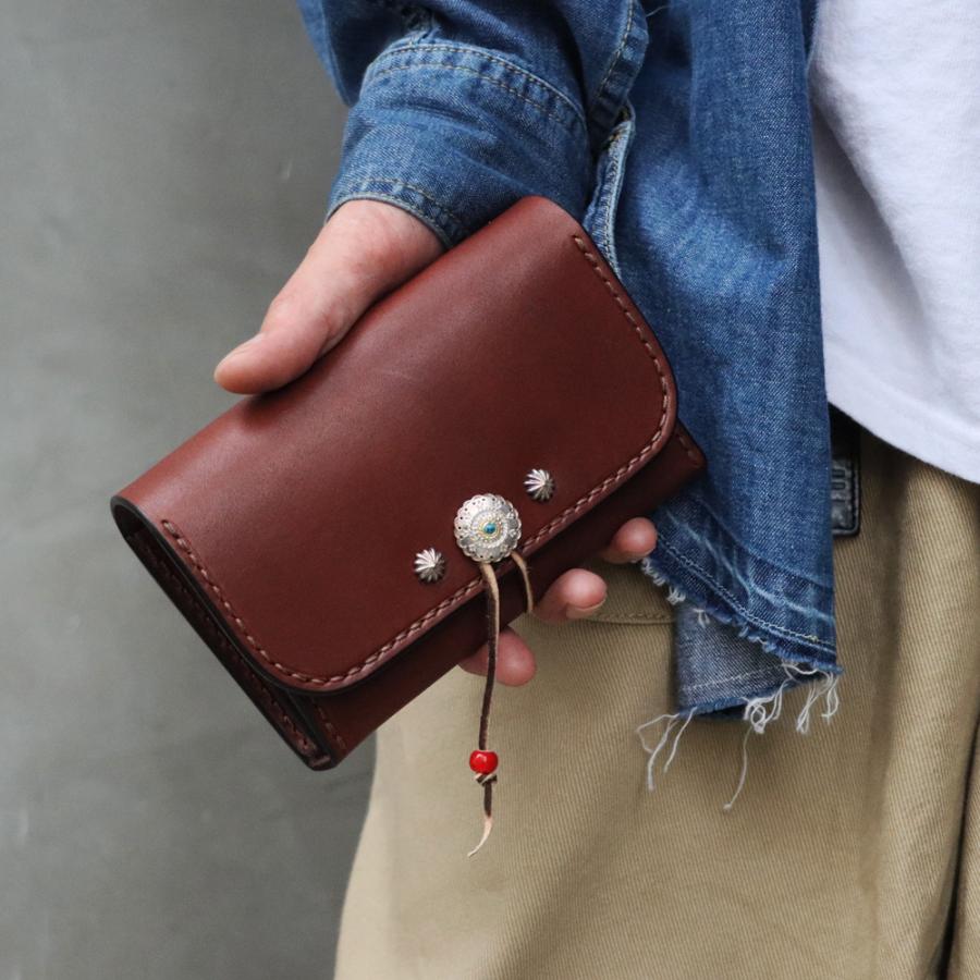 TADY&KING 1点物 ミドルウォレット フラワーコンチョ金縄付き TADY&KING 1点物 ミドルウォレット フラワーコンチョ金縄付き
