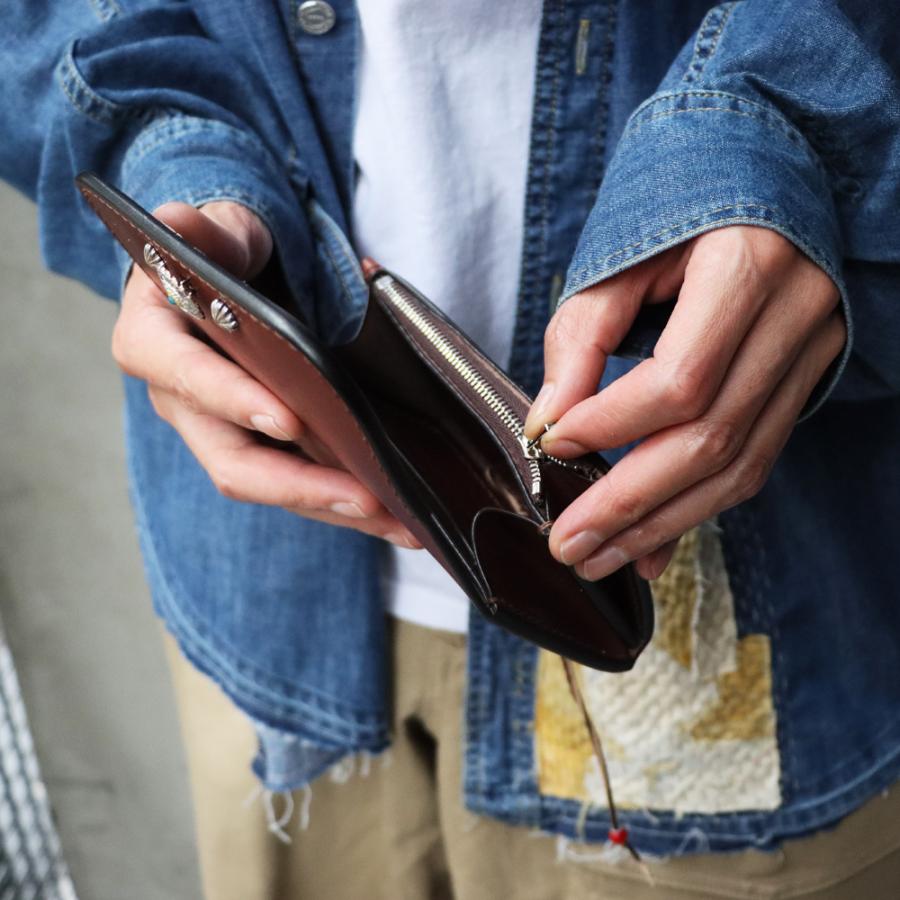 TADY&KING 1点物 ミドルウォレット フラワーコンチョ金縄付き TADY&KING 1点物 ミドルウォレット フラワーコンチョ金縄付き