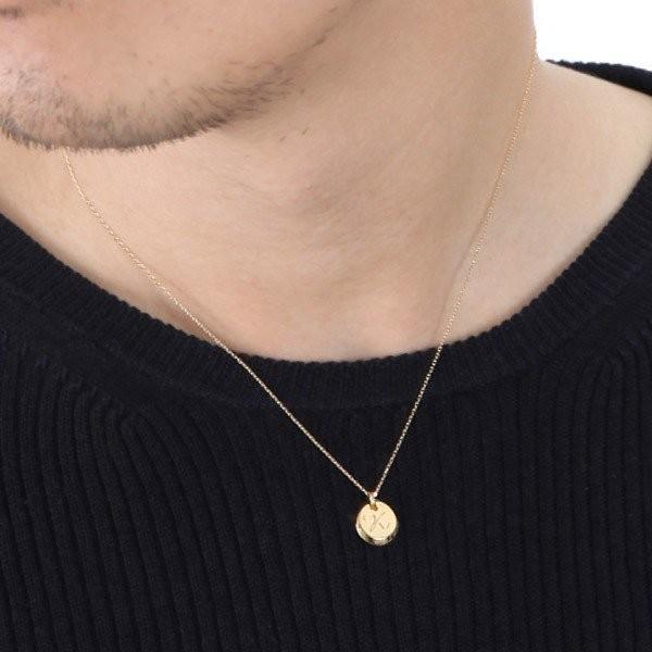 半ペア用 ネックレス イニシャル 18金 K18 イエローゴールド 刻印 名入れ 月 ムーン コイン メッセージ ホワイトデー プレゼント ギフトの画像