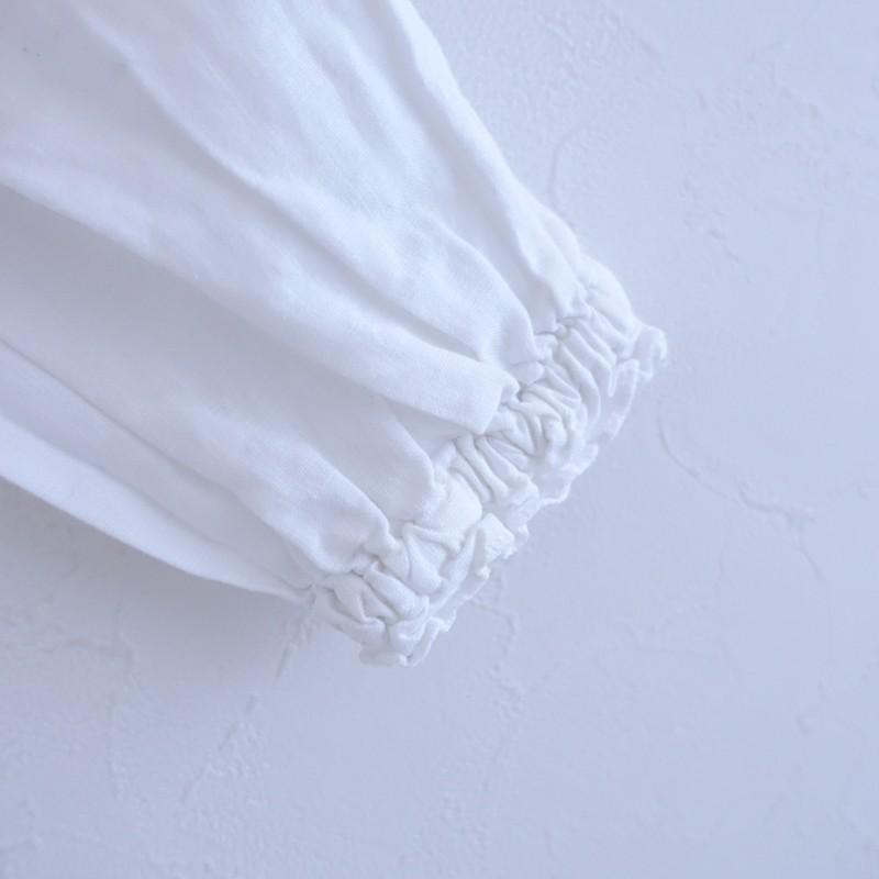 nest Robe（ネストローブ） *リネンフリルカラー後ろボタンブラウス