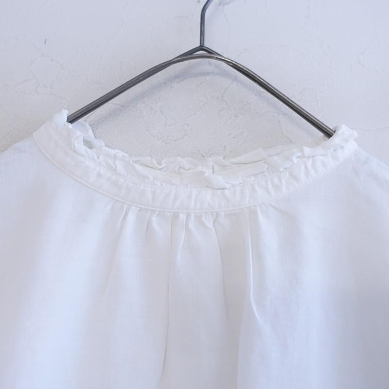 nest Robe（ネストローブ） *リネンフリルカラー後ろボタンブラウス