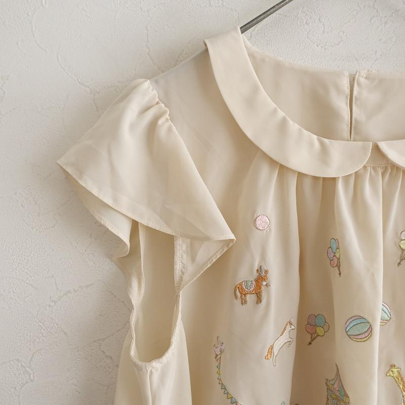 フランシュリッペ franche lippee *丸襟メリーゴーランドエンブロイ 