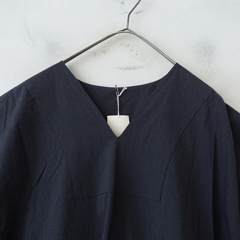 えみおわす　Vネックワンピース 未使用/定価3.8万】えみおわす *Vネックワンピース*Sチャコールグレー