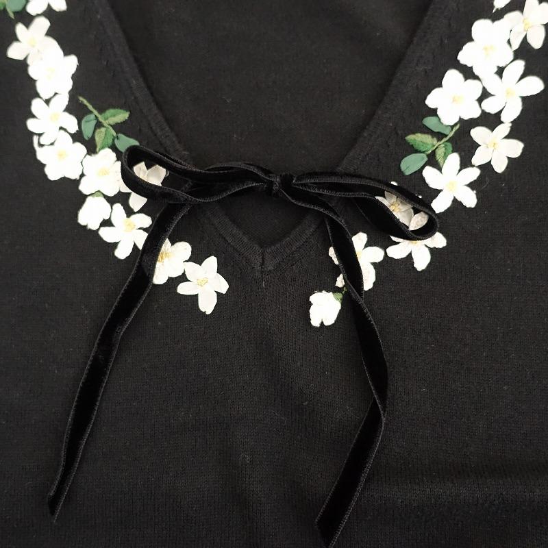 ODAKHA malamute フラワーハンドメイドニットボレロ 黒 ODAKHA malamute フラワーハンドメイドニットボレロ 黒