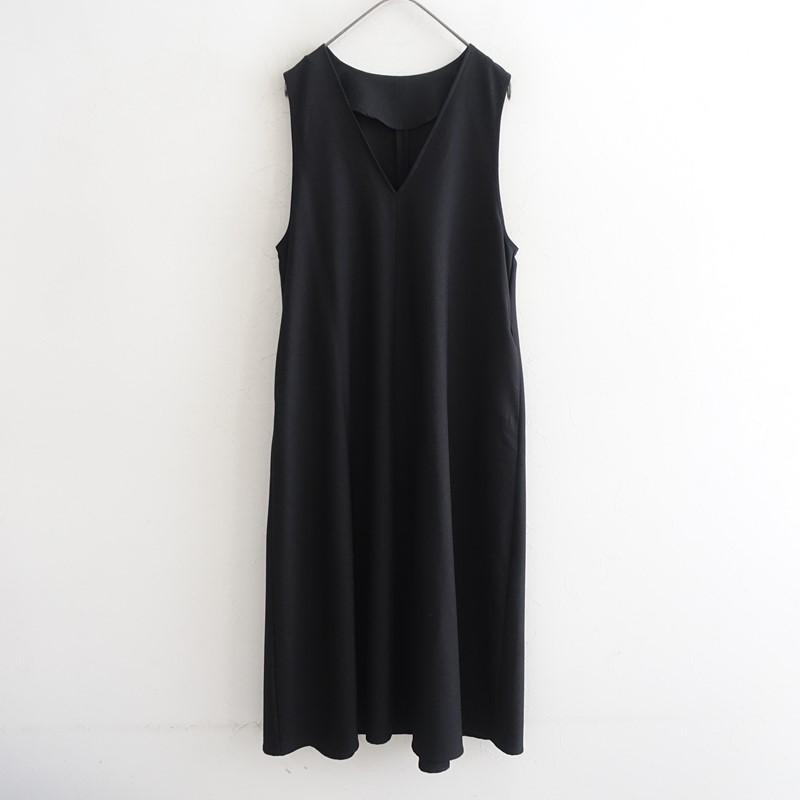美品】ヒヨリプラス HIYORI+ *Vネックノースリーブワンピース*ブラック