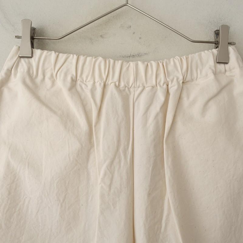 美品/2024AW/定価2.9万】ヨリ Yoli *コットンイージーパンツ*1綿生成り