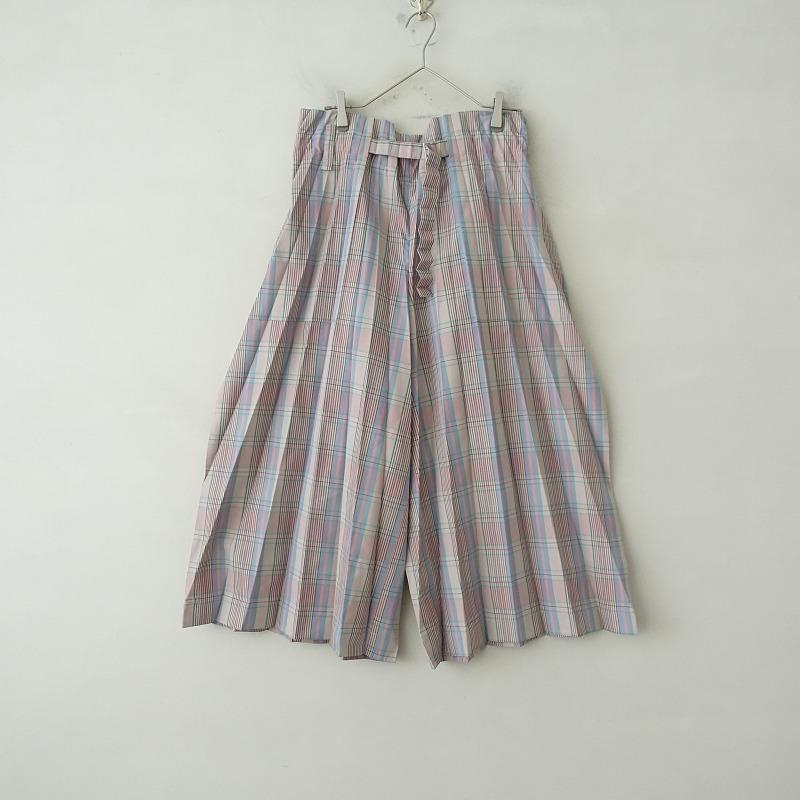 me ISSEY MIYAKE ミーイッセイミヤケ *チェック柄プリーツパンツ*薄手