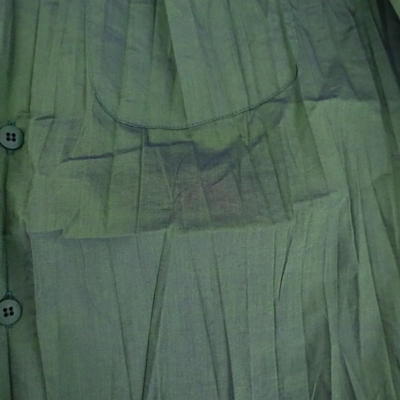 ISSEY MIYAKE（イッセイミヤケ） *プリーツシャツ*薄手ブラウス