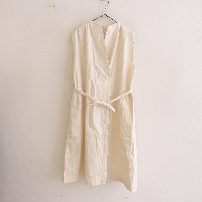 ドーイ DOI *ツイルノースリーブワンピース*働衣アイボリーロングジレ  