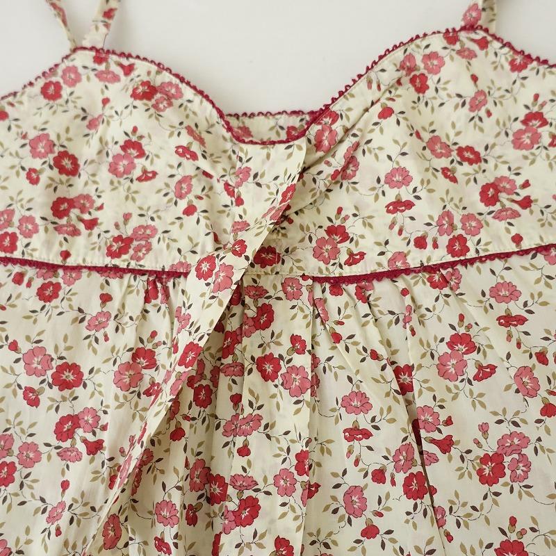 ハグオーワー   花柄キャミソール ハグオーワー 花柄キャミソール