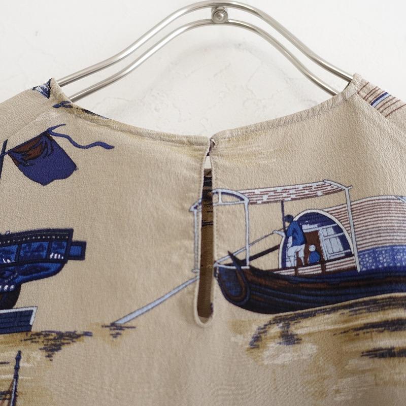 エルメス グレージュ ノースリーブシャツ 