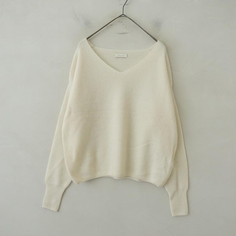 ラウンジドレス　FURカシミヤVニット　オフホワイト　新品未使用　タグ付き LOUNGEDRESS（ラウンジドレス）の「FURカシミヤVニット（ニット