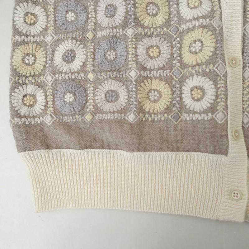 ANTIPAST（アンティパスト） *フラワー刺繍切替ニットカーディガン 