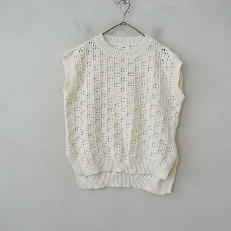 hagumu 【美品】ハグム *ざっくり編みニットベスト*Fオフホワイト(33 