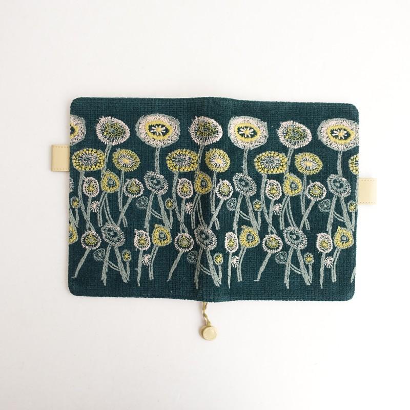 mina perhonen（ミナペルホネン） × ほぼ日刊イトイHOBONICHI *path