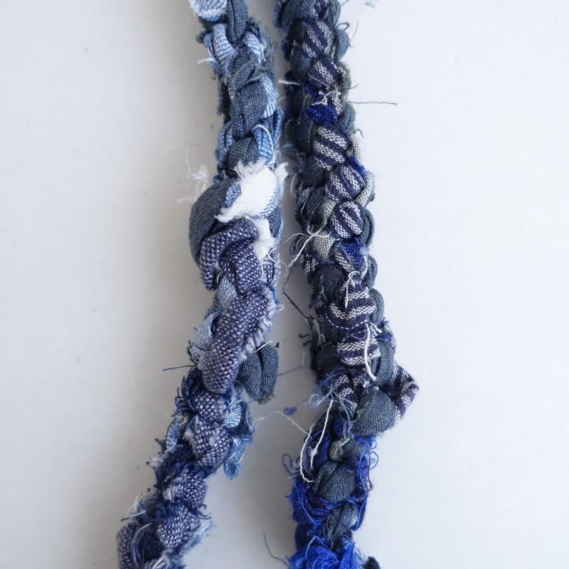 美品】ダニエラグレジス DANIELA GREGIS *裂き編みネックレス*ブルー