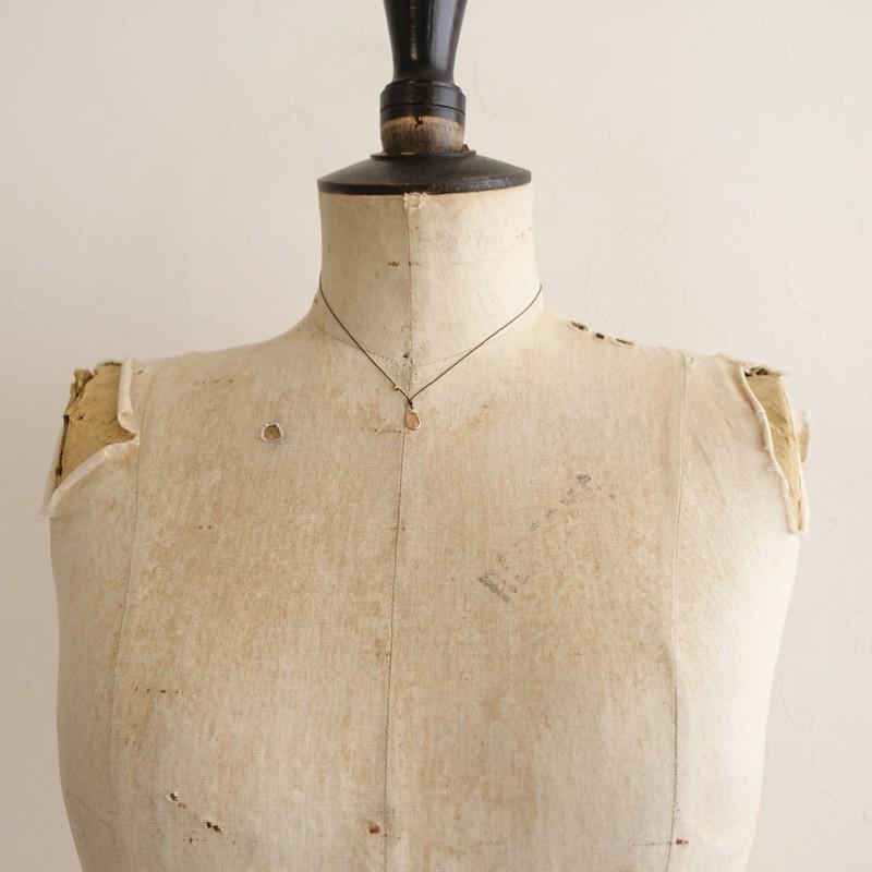 Margaret Solow 【SOURCE】マーガレット ソロウ *Enclosed Stone 