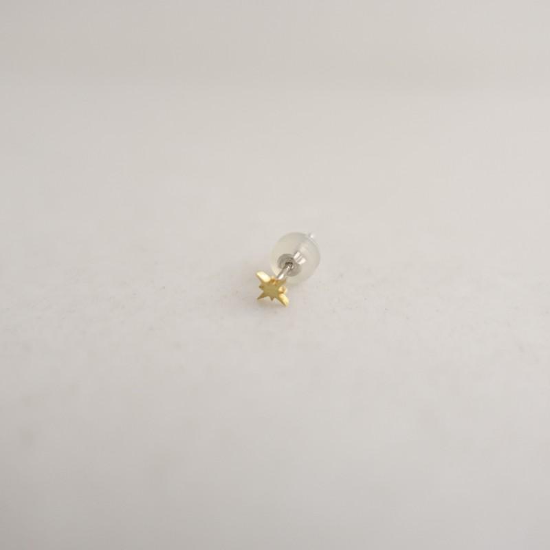 プフッツェpfutze花粉 pollen シングル ピアス18k 中古美品 プフッツェ Pfutze *Star ピアス*K18YGゴールドシルバーアクセサリー