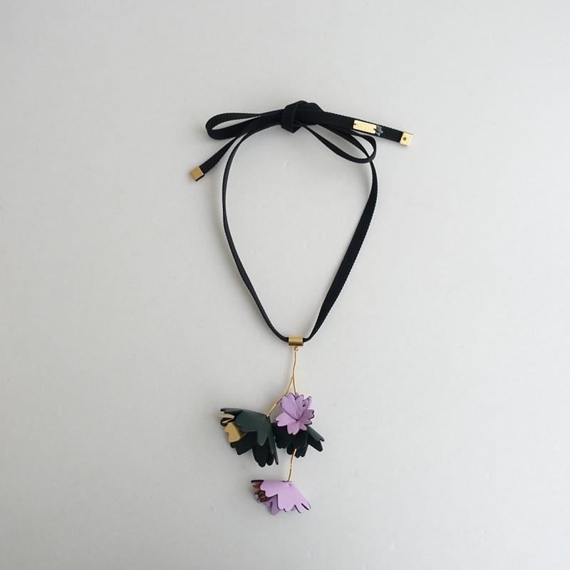 マルニ MARNI *フラワーモチーフネックレス*ブラックピンクダーク