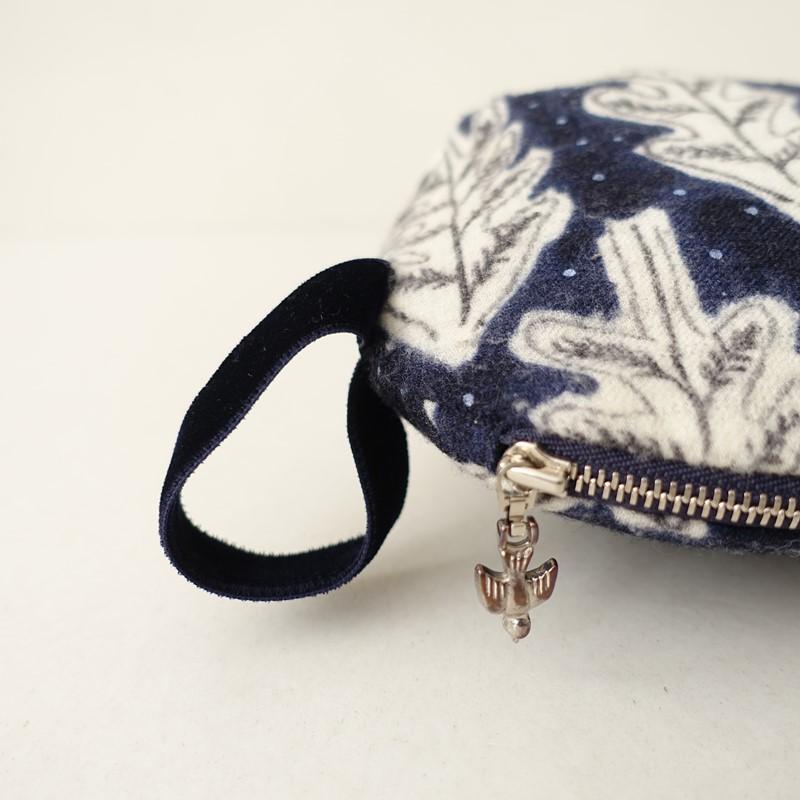 mina perhonen（ミナペルホネン） *snow candle ポーチ*毛紺総柄1225