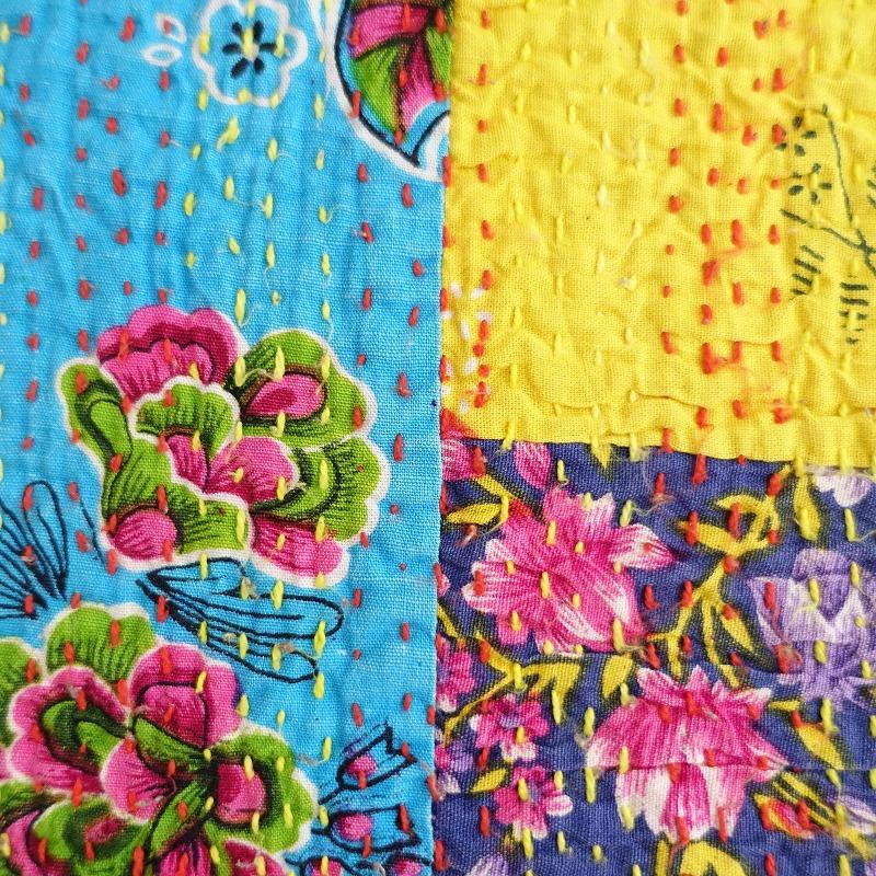 ☆インド製カンタキルト *ミニマルチラグ 101×96cm*刺し子刺しゅう  