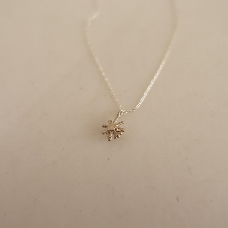 KAORU（カオル） 【定価1.1万】カオル *ネオスターダストネックレス
