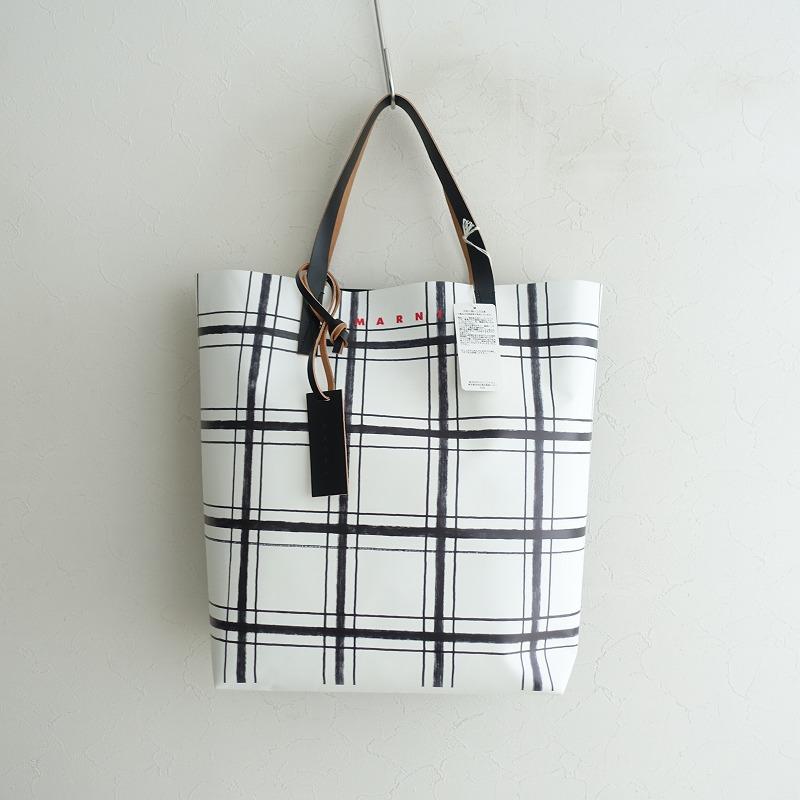 美品/定価7.7万】マルニ MARNI *トートバッグ*かばん肩掛け 美品/定価7.7万】マルニ MARNI *トートバッグ*かばん肩掛け