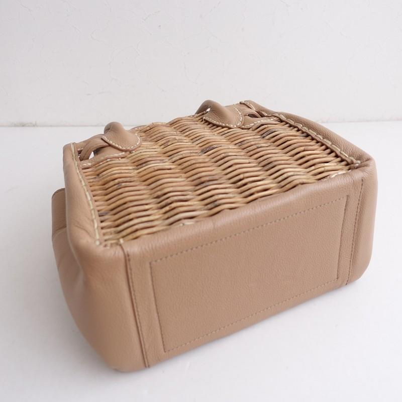 【美品】2025SS/ebagos *Summer Break フニュシュリンク ベルトバッグ*かばんトート紅籐×レザーかごバッグ(ba10-2604-25)【60E62】の画像