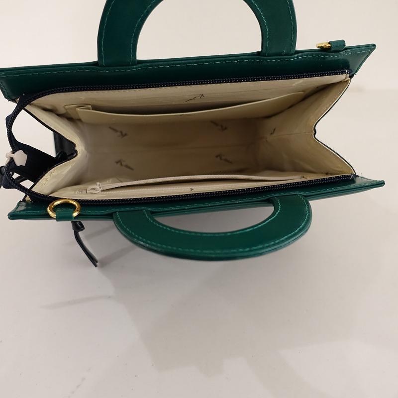 極美品　キタムラ　レザー　ハンドバッグ　ダーク　グリーン　手持ち Kitamura キタムラ *レザー手提げバッグ*トートハンドbag